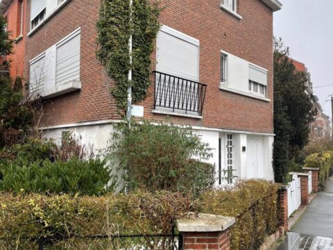 72f1f656 1f98 43d2 baa8 5e732914d8dc