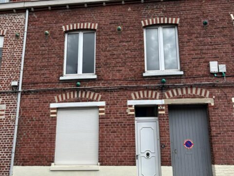 2d1f003a f67d 4c44 9287 4e207cf86165