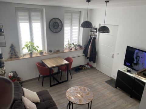 43318c8e c8e0 45f0 ad4b 6be644076bc4